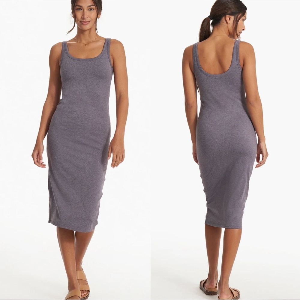 NWT Vuori Halo Essential Dress -‎ Sawyer Heather